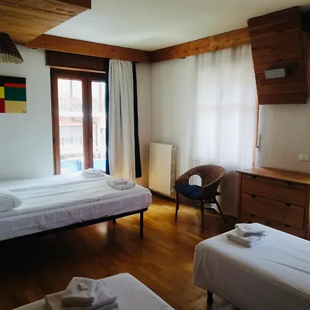 Derby Bar Sauze D'Oulx